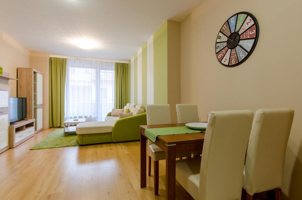 Broadway Apartments Budapest Esterno foto